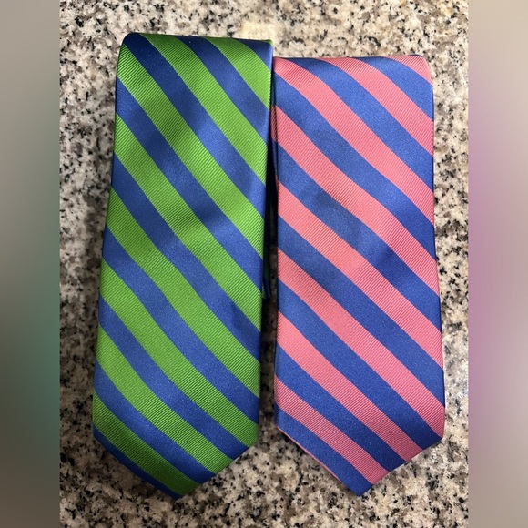 Izod -Lot of 2 ties - Picture 1 of 6